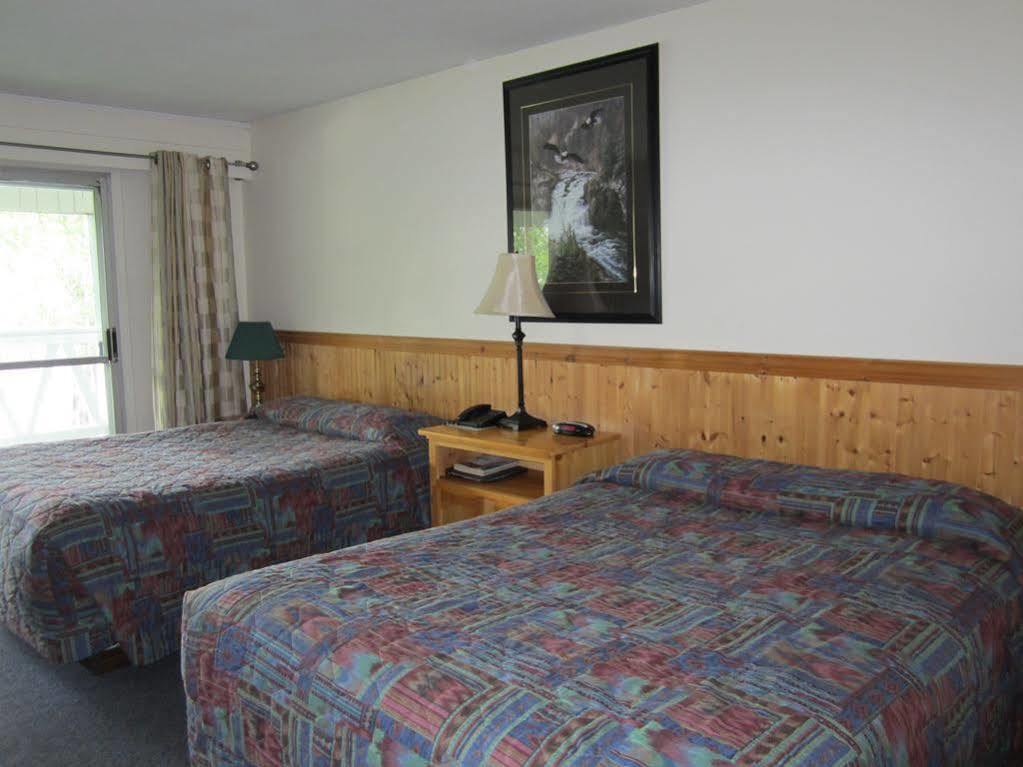 Lakeside Motel Williams Lake Dış mekan fotoğraf